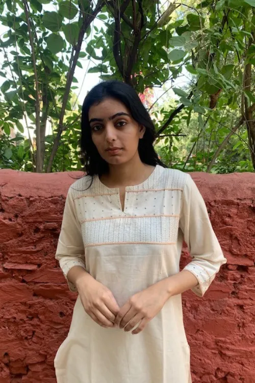 Sadhna 'Aagunch' White Applique And Tanka Work Long Handwoven Cotton Kurta
