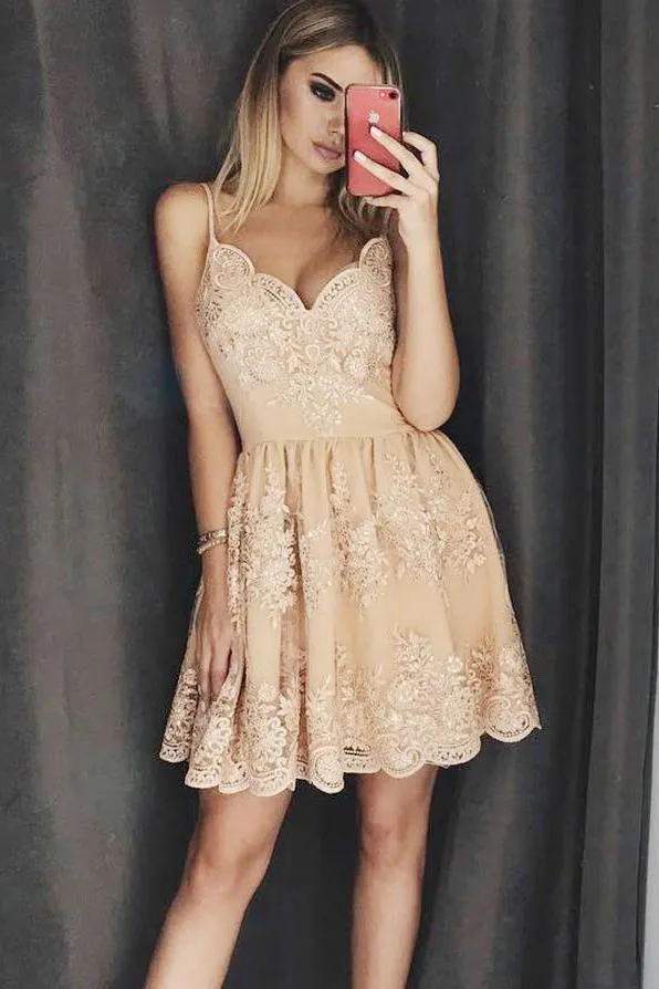 Stylish A-Line Spaghetti Straps Short Homecoming Dress with Lace Appliques PFH0070